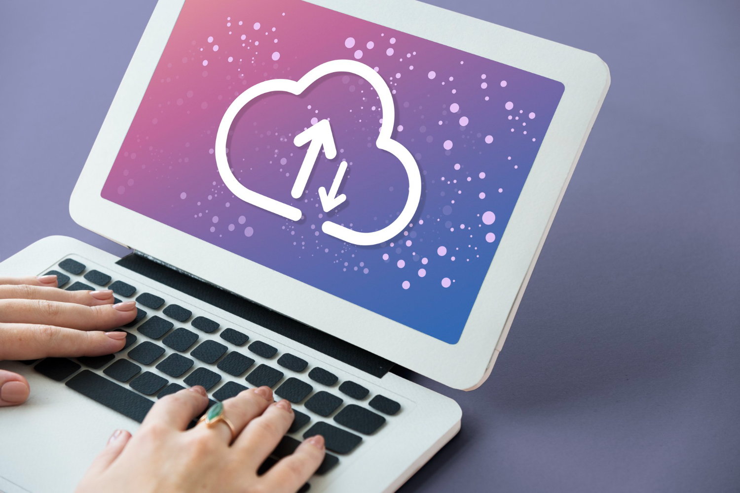 Gestione download: limiti di banda e pianificazioni intelligenti
